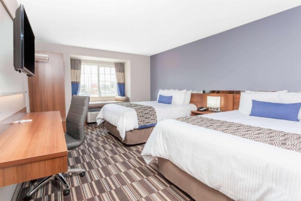 Microtel Inn & Suites by Wyndham Sault Ste. Marie image 12