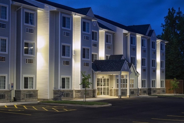 Microtel Inn & Suites by Wyndham Sault Ste. Marie image 2