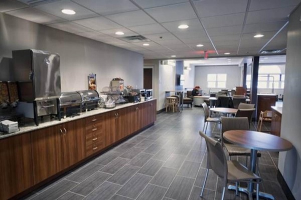 Microtel Inn & Suites by Wyndham Sault Ste. Marie image 5